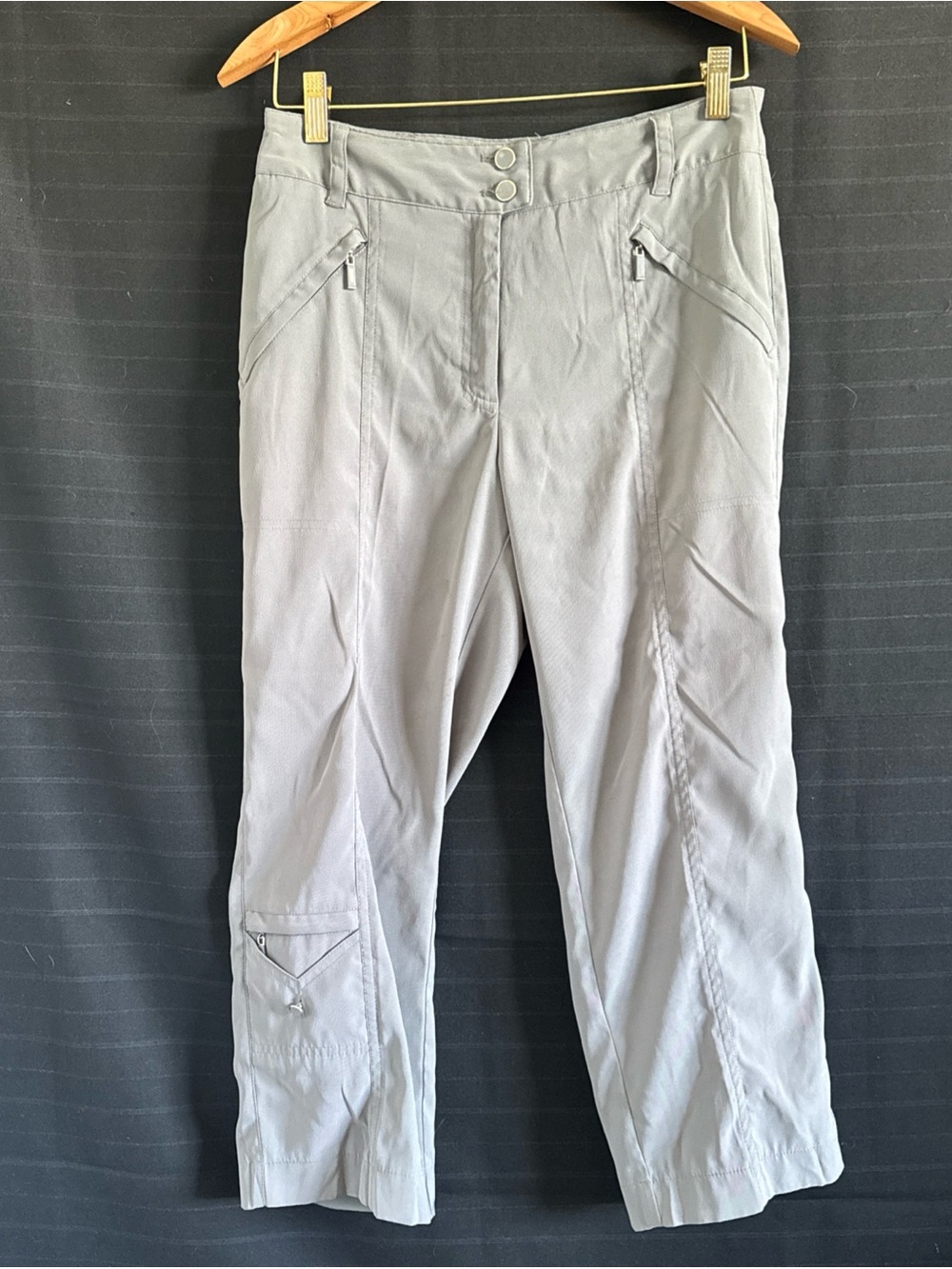 DKNY Golf Poly Stretch Gray Active Pants 4 Womens Cropped Slash Zip Pockets